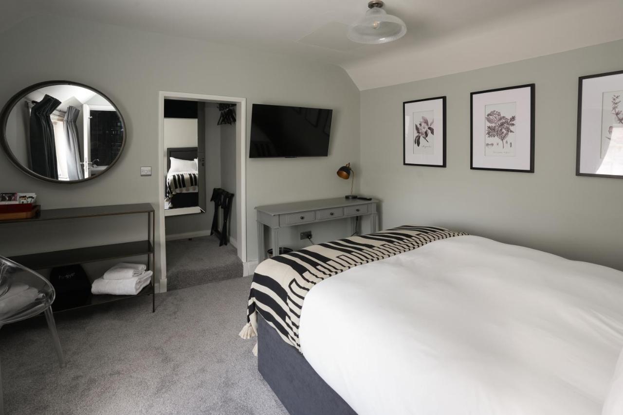 The Windmill Hotel Maidstone Bagian luar foto