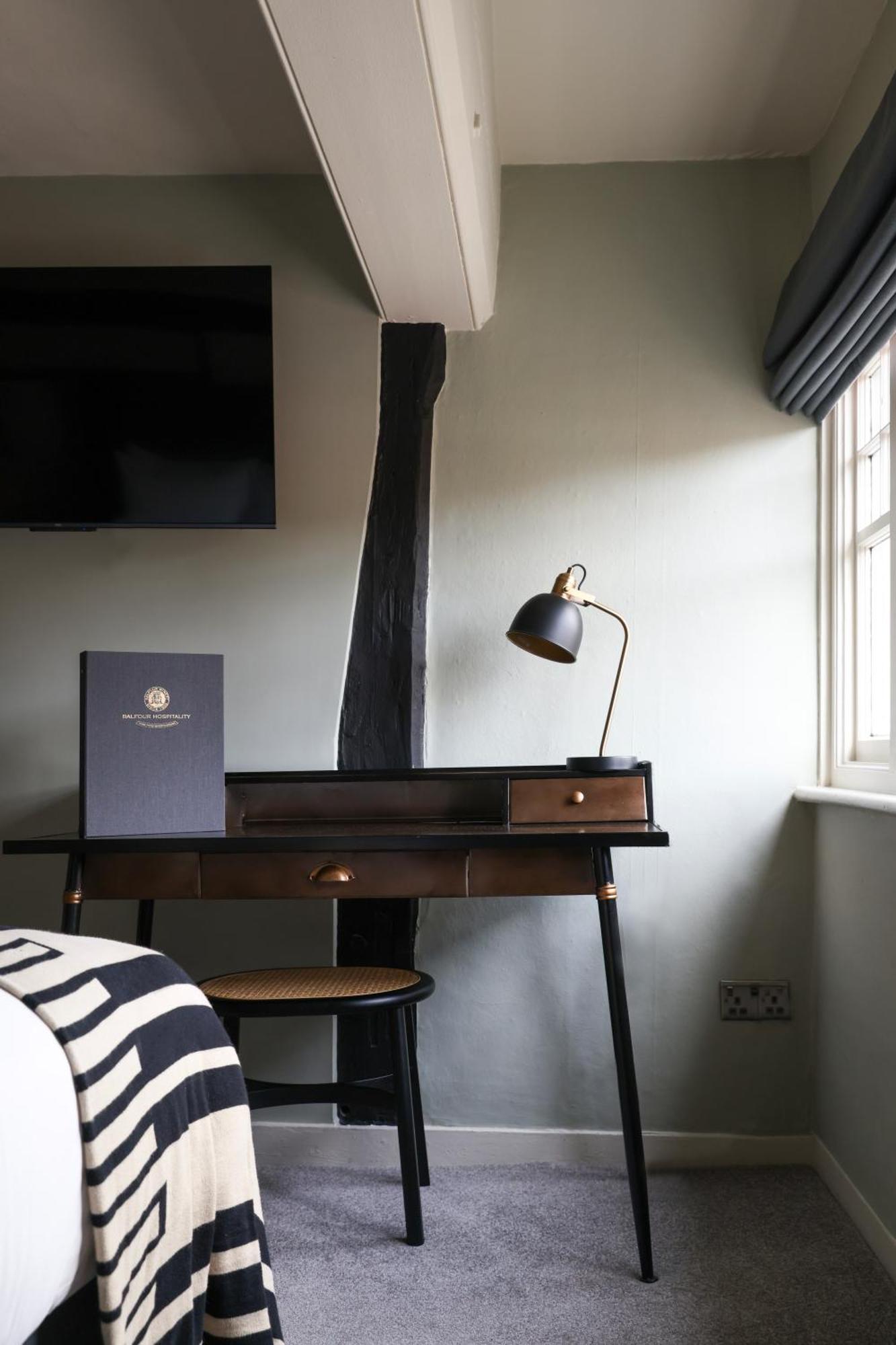 The Windmill Hotel Maidstone Bagian luar foto