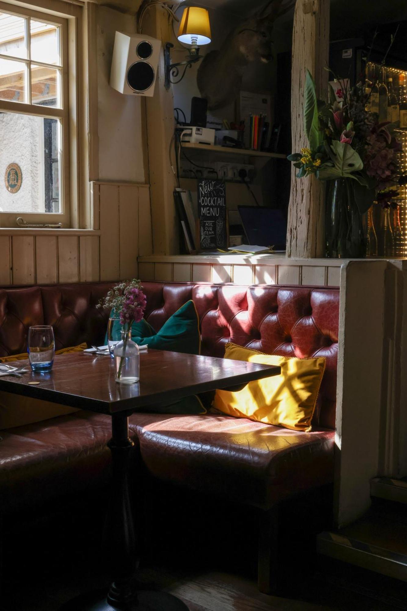 The Windmill Hotel Maidstone Bagian luar foto